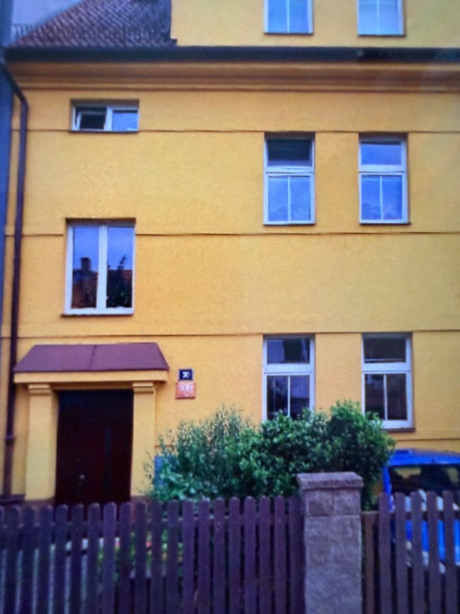 2 bedroom with open-plan kitchen flat to rent, 74 m², Nad Mazankou, Prague, Prague 2 bedroom with open-plan kitchen flat to rent, 74 m², Nad Mazankou, Prague, Prague