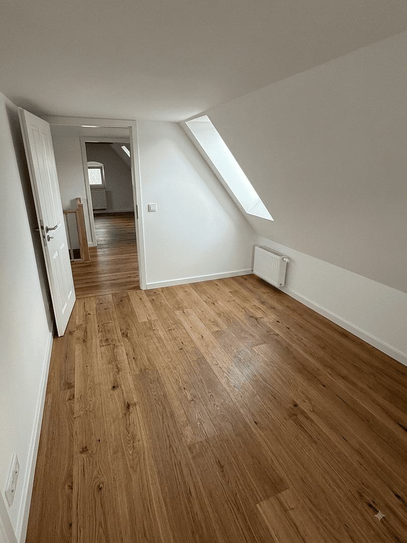 3 bedroom with open-plan kitchen flat to rent, 100 m², Maxener Straße 7, Dresden, Saxony 3 bedroom with open-plan kitchen flat to rent, 100 m², Maxener Straße 7, Dresden, Saxony