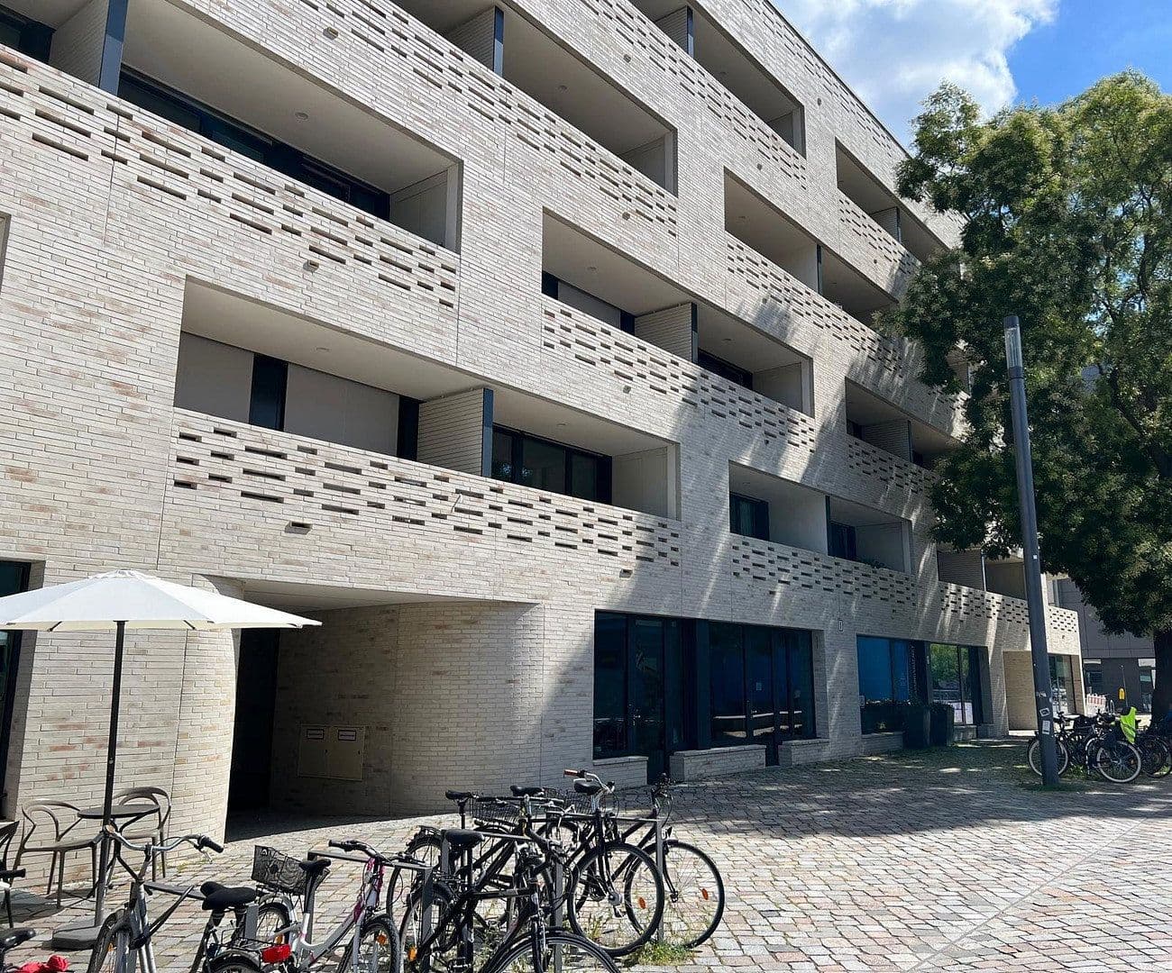 2 bedroom flat to rent, 82 m², Fromet-und-Moses-Mendelsohn-Platz 2, Berlin, Berlin 2 bedroom flat to rent, 82 m², Fromet-und-Moses-Mendelsohn-Platz 2, Berlin, Berlin