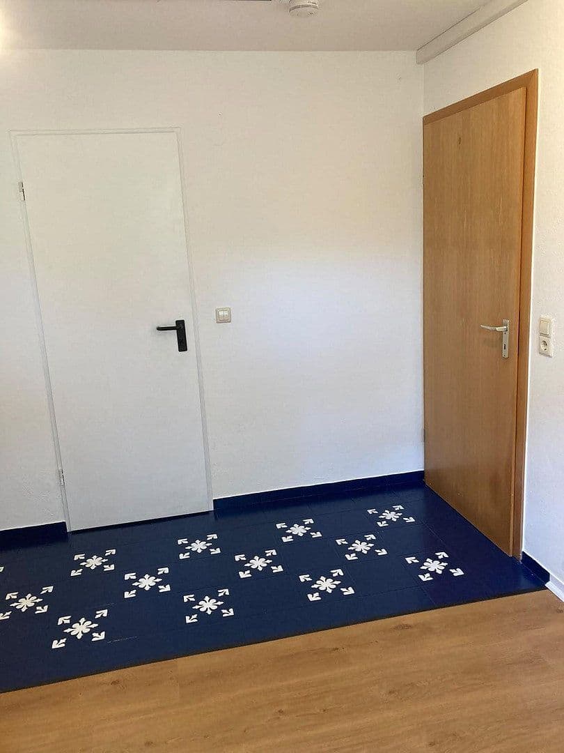 2 bedroom with open-plan kitchen flat to rent, 78 m², Reutlingen, Baden-Württemberg 2 bedroom with open-plan kitchen flat to rent, 78 m², Reutlingen, Baden-Württemberg