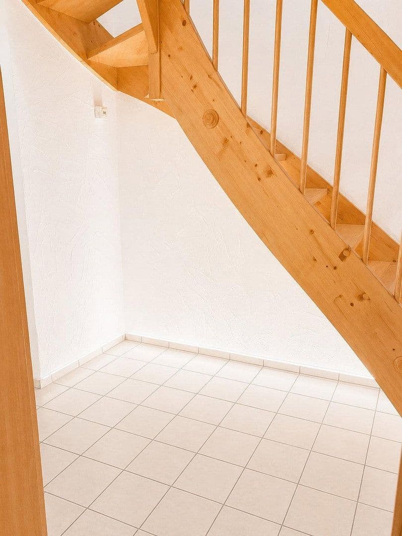 2 bedroom with open-plan kitchen flat to rent, 78 m², Reutlingen, Baden-Württemberg 2 bedroom with open-plan kitchen flat to rent, 78 m², Reutlingen, Baden-Württemberg