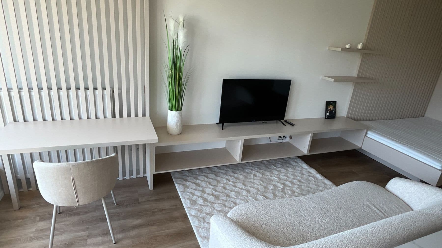 Studio flat to rent, 40 m², Kardašovská, Prague, Prague Studio flat to rent, 40 m², Kardašovská, Prague, Prague