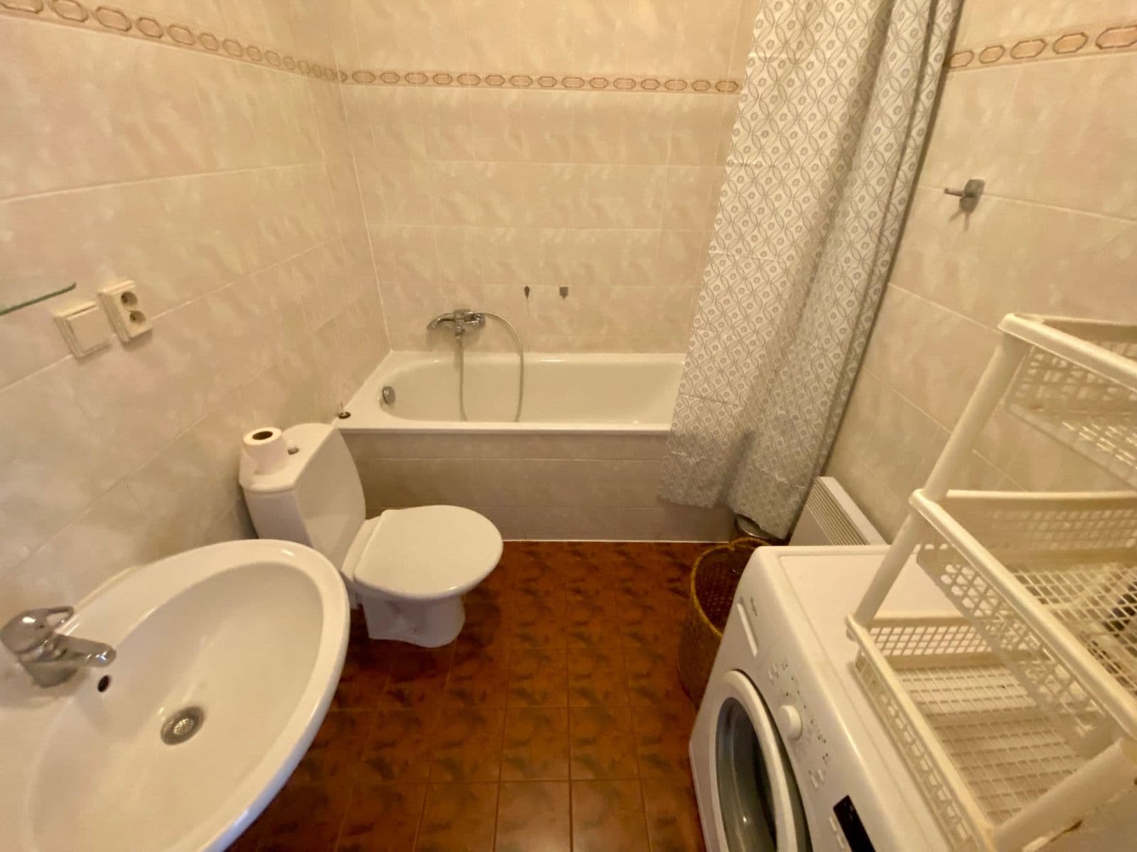 Studio flat to rent, 35 m², U Kříže, Prague, Prague Studio flat to rent, 35 m², U Kříže, Prague, Prague