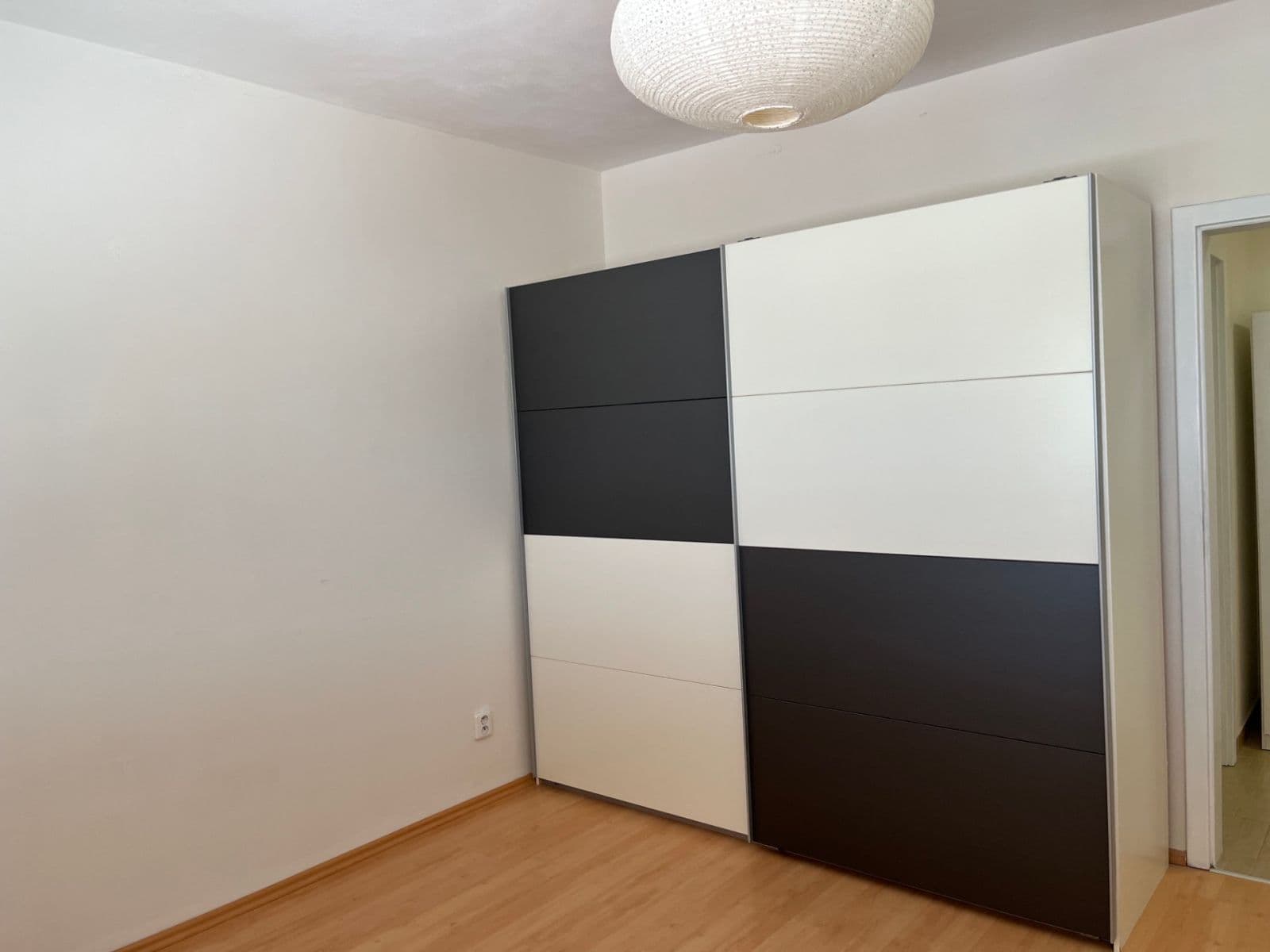 1 bedroom with open-plan kitchen flat to rent, 46 m², Ke Škole, Mníšek pod Brdy, Středočeský Region 1 bedroom with open-plan kitchen flat to rent, 46 m², Ke Škole, Mníšek pod Brdy, Středočeský Region