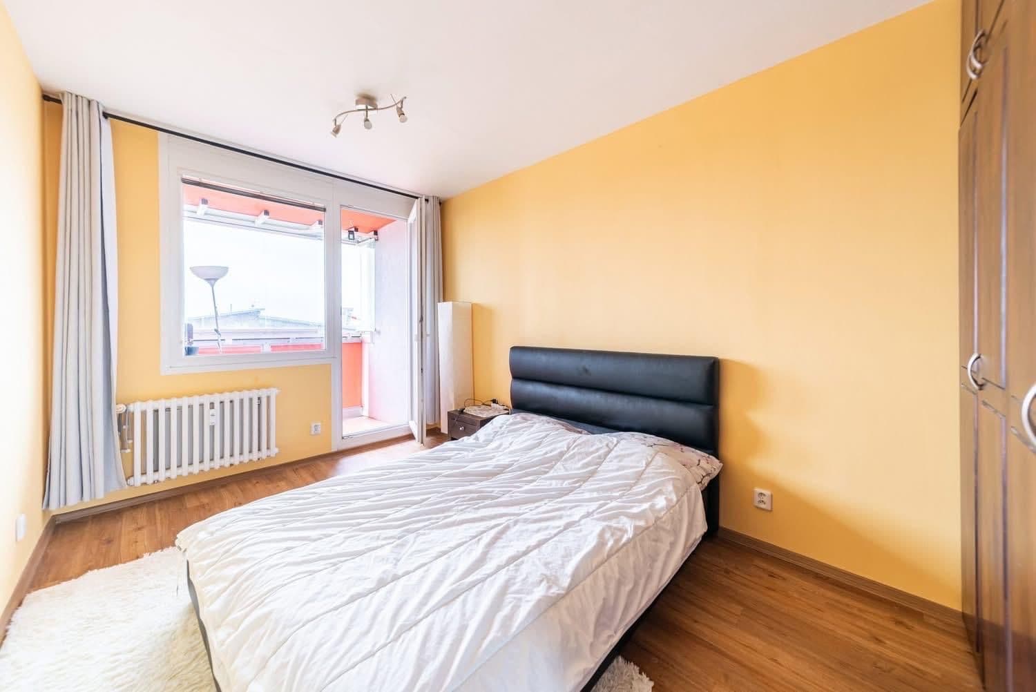 3 bedroom flat to rent, 72 m², Wassermannova, Prague, Prague 3 bedroom flat to rent, 72 m², Wassermannova, Prague, Prague