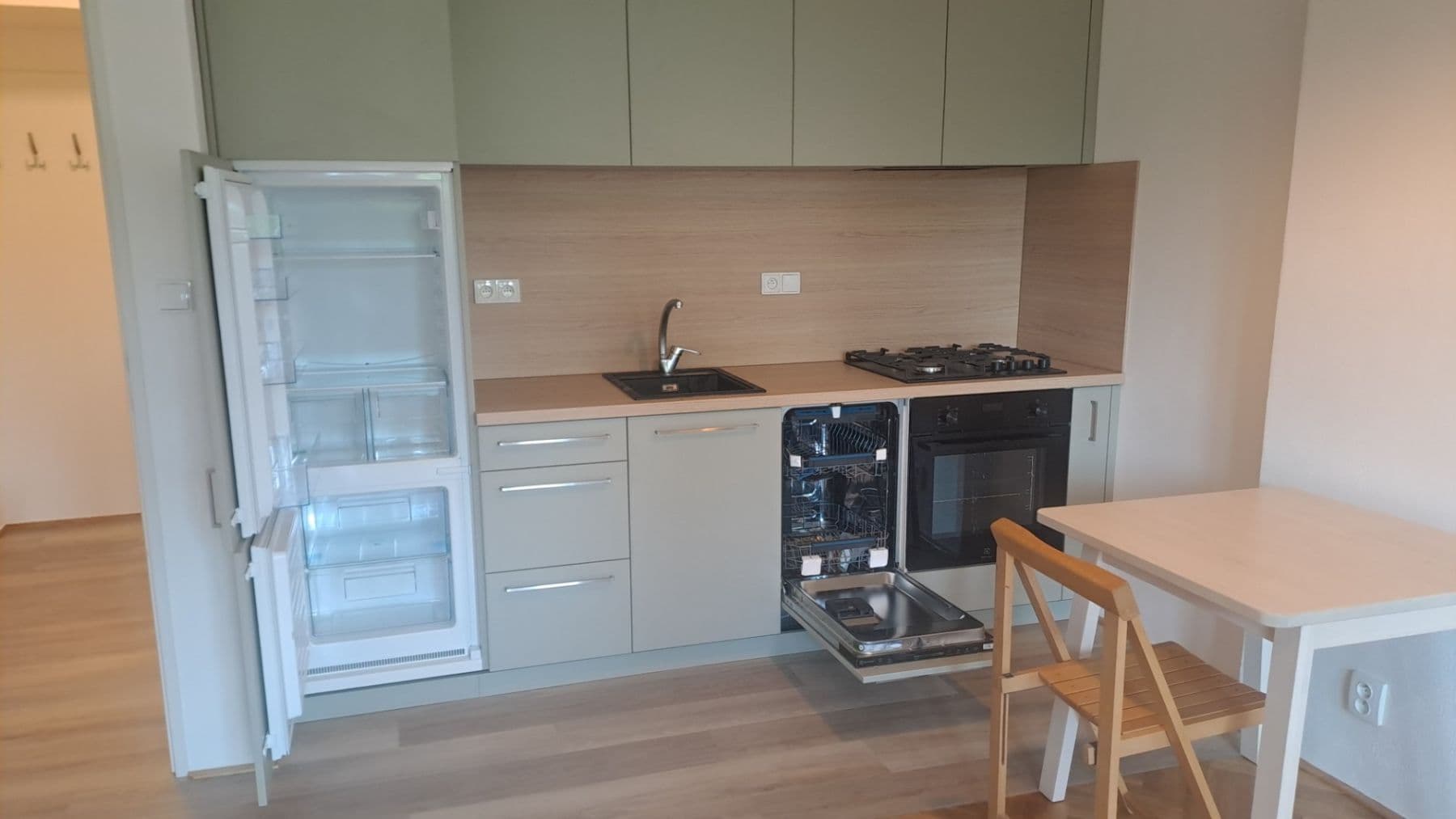 Studio flat to rent, 32 m², Bohuslava Martinů, Brno, Jihomoravský Region Studio flat to rent, 32 m², Bohuslava Martinů, Brno, Jihomoravský Region