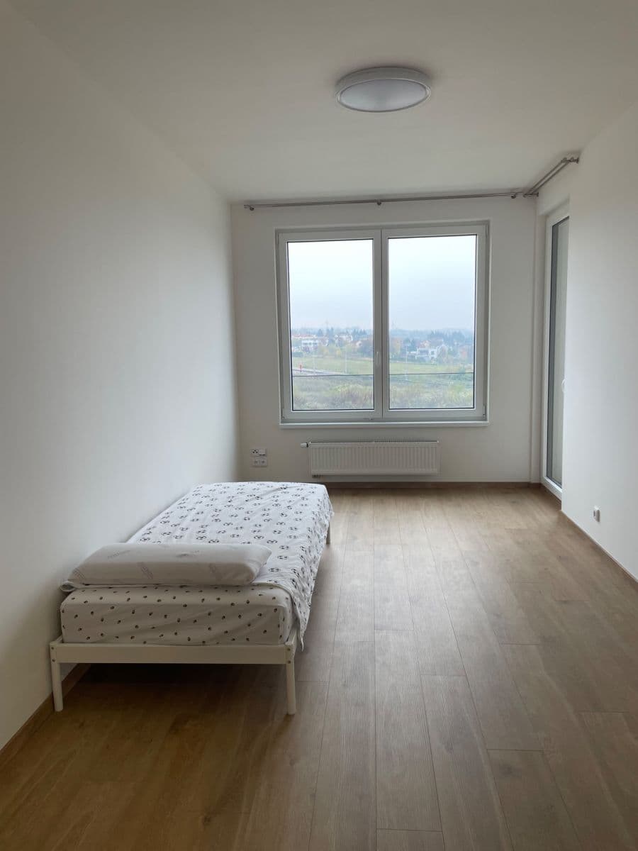 3 bedroom with open-plan kitchen flat to rent, 113 m², Ondrákové, Prague, Prague 3 bedroom with open-plan kitchen flat to rent, 113 m², Ondrákové, Prague, Prague