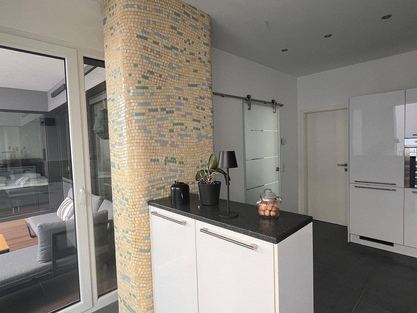 1 bedroom with open-plan kitchen flat to rent, 94 m², Saarbrücken, Saarland 1 bedroom with open-plan kitchen flat to rent, 94 m², Saarbrücken, Saarland