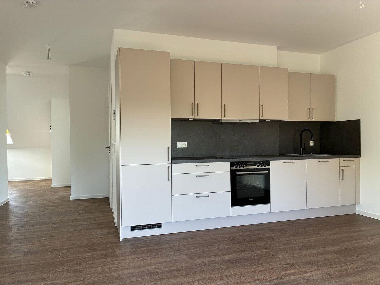 2 bedroom flat to rent, 70 m², Nauen, Brandenburg 2 bedroom flat to rent, 70 m², Nauen, Brandenburg