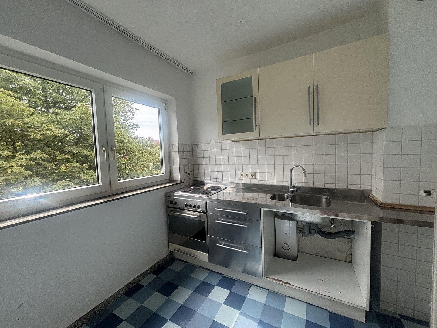 2 bedroom with open-plan kitchen flat to rent, 90 m², Westring 337, Kiel, Schleswig-Holstein 2 bedroom with open-plan kitchen flat to rent, 90 m², Westring 337, Kiel, Schleswig-Holstein