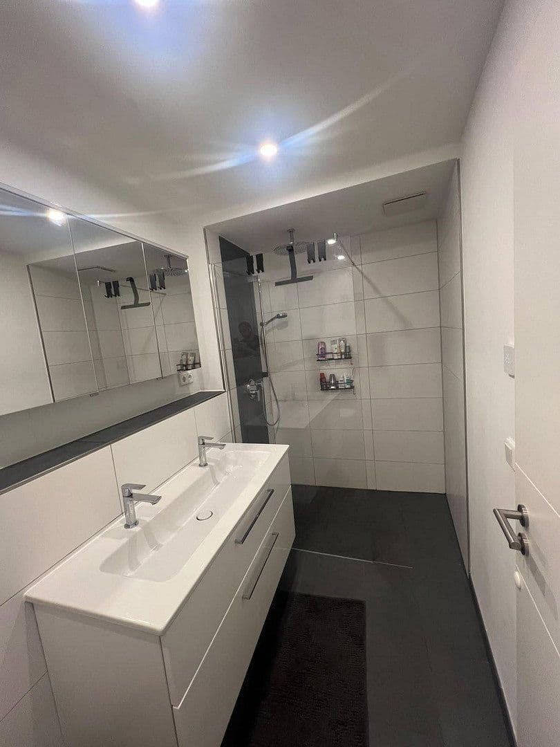 1 bedroom with open-plan kitchen flat to rent, 75 m², Weyerstraße 45, Solingen, North Rhine-Westphalia 1 bedroom with open-plan kitchen flat to rent, 75 m², Weyerstraße 45, Solingen, North Rhine-Westphalia