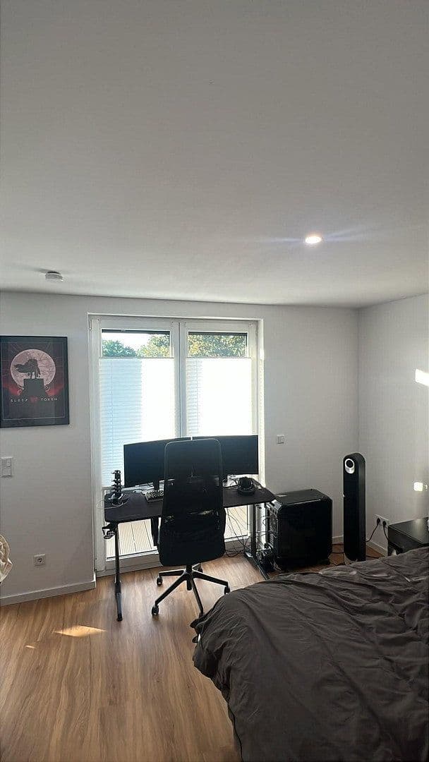 1 bedroom with open-plan kitchen flat to rent, 75 m², Weyerstraße 45, Solingen, North Rhine-Westphalia 1 bedroom with open-plan kitchen flat to rent, 75 m², Weyerstraße 45, Solingen, North Rhine-Westphalia