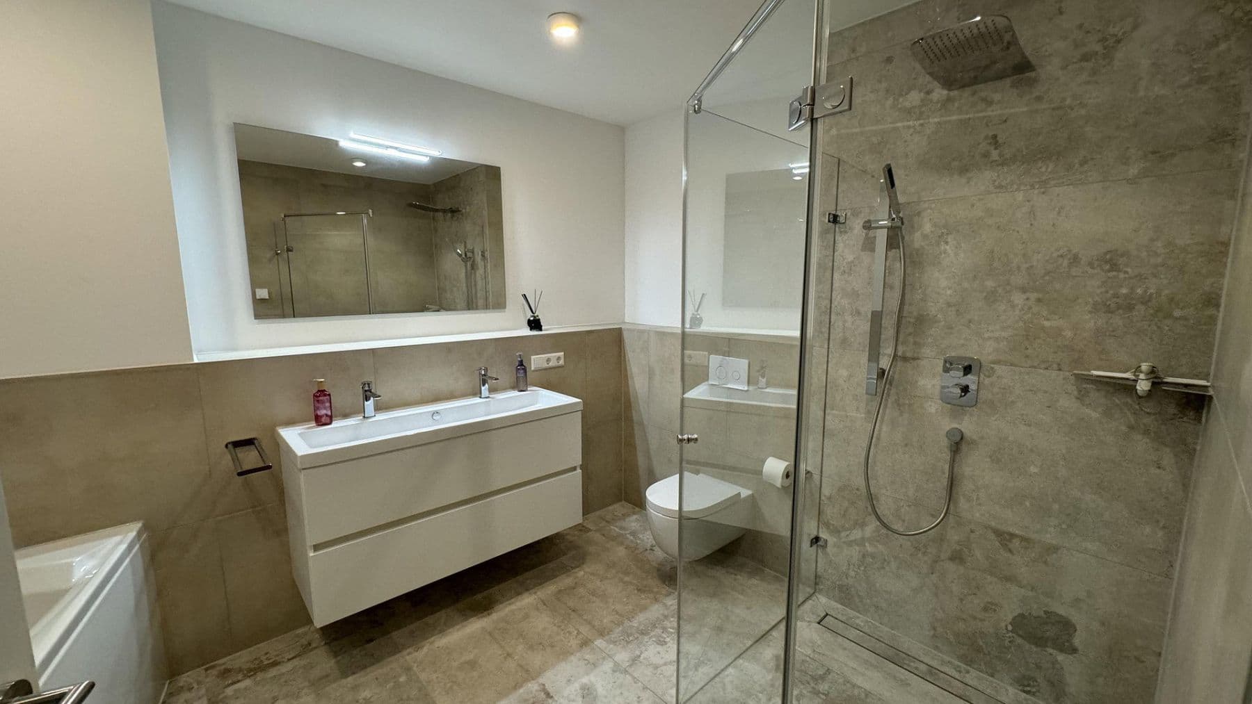 3 bedroom with open-plan kitchen flat to rent, 145 m², Unterer Welzberg 30, Calw, Baden-Württemberg 3 bedroom with open-plan kitchen flat to rent, 145 m², Unterer Welzberg 30, Calw, Baden-Württemberg
