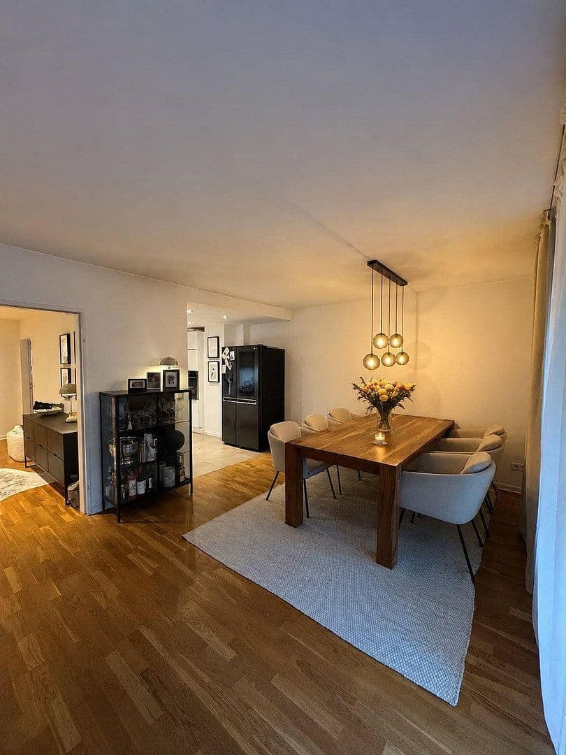 3 bedroom flat to rent, 100 m², Mörsenbroicher Weg, Düsseldorf, North Rhine-Westphalia 3 bedroom flat to rent, 100 m², Mörsenbroicher Weg, Düsseldorf, North Rhine-Westphalia