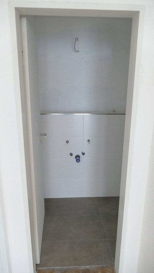 3 bedroom flat to rent, 100 m², Mörsenbroicher Weg, Düsseldorf, North Rhine-Westphalia 3 bedroom flat to rent, 100 m², Mörsenbroicher Weg, Düsseldorf, North Rhine-Westphalia