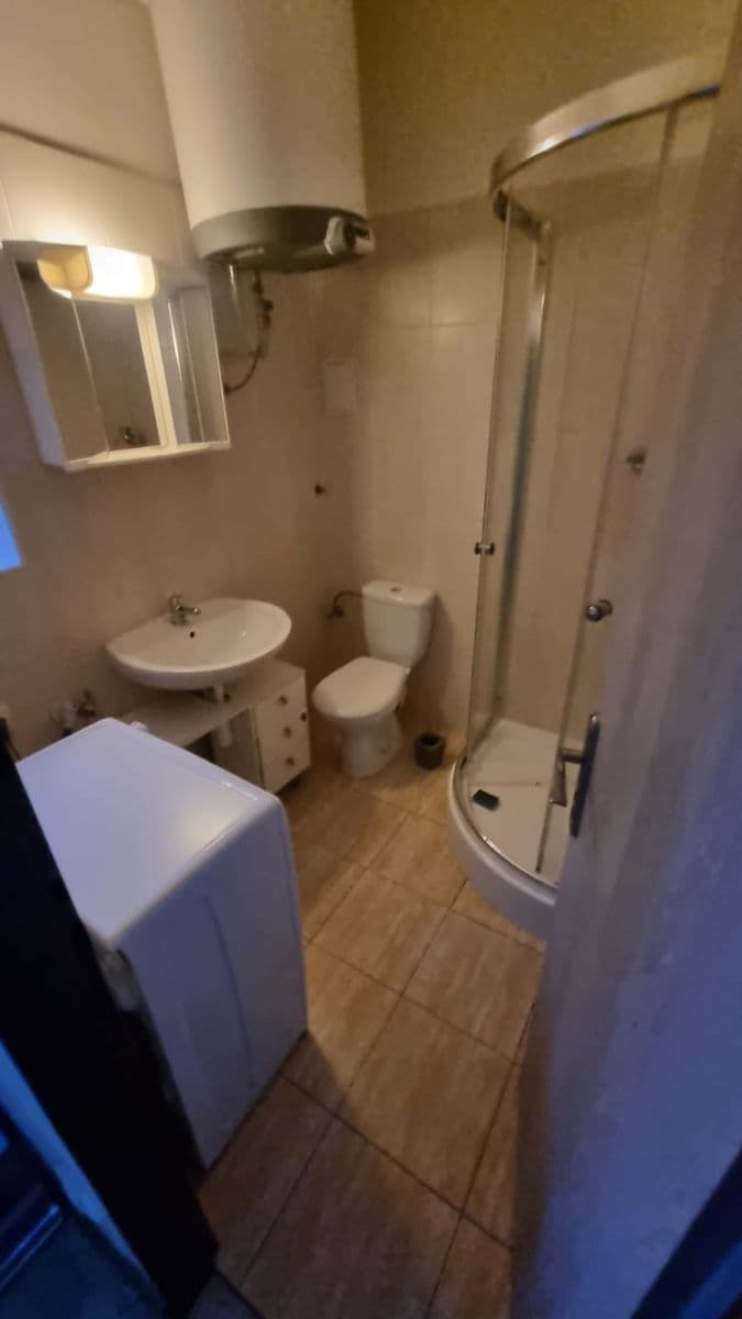 Studio flat to rent, 24 m², Černokostelecká, Říčany, Středočeský Region Studio flat to rent, 24 m², Černokostelecká, Říčany, Středočeský Region