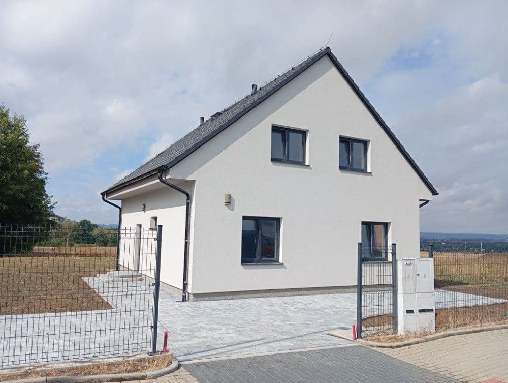 house to rent, 150 m², Topolová, Cheb, Karlovarský Region house to rent, 150 m², Topolová, Cheb, Karlovarský Region