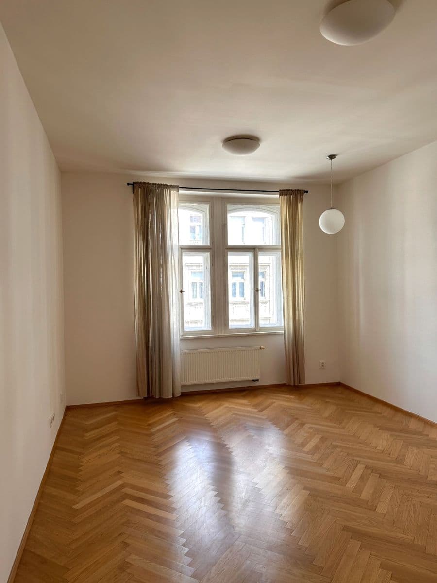 1 bedroom with open-plan kitchen flat to rent, 50 m², Kotevní, Prague, Prague 1 bedroom with open-plan kitchen flat to rent, 50 m², Kotevní, Prague, Prague