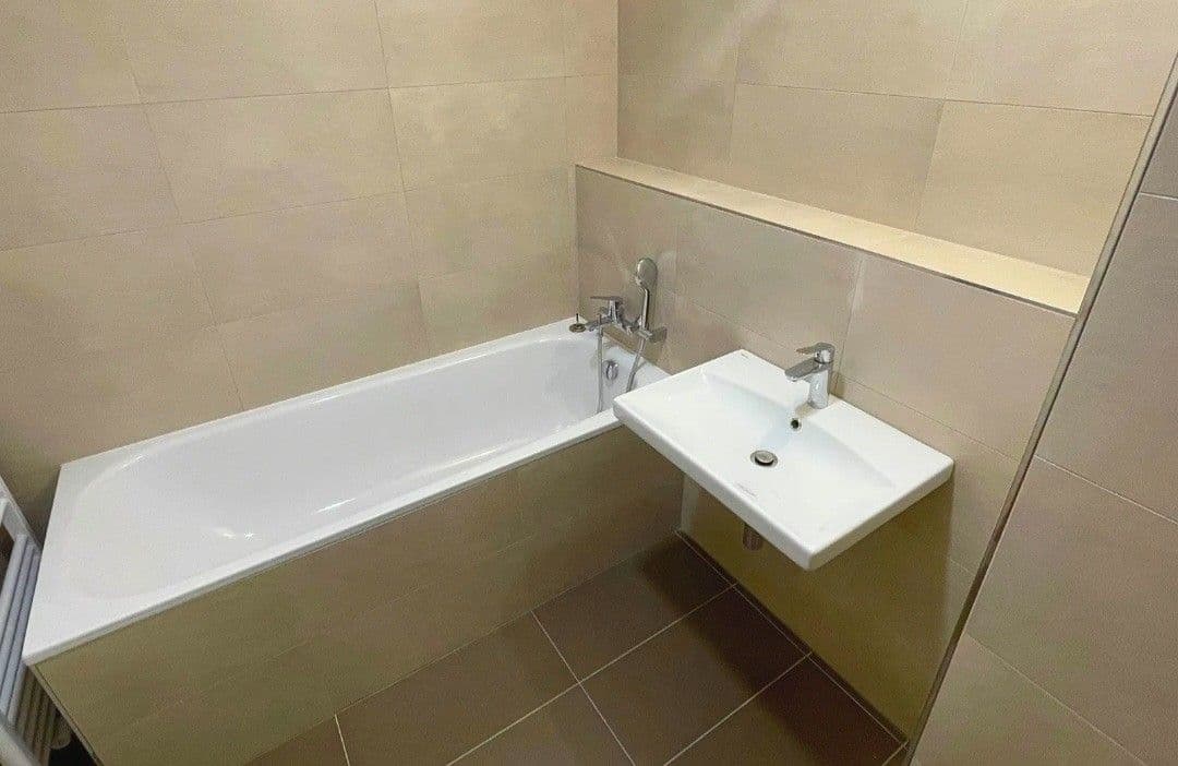 Studio flat to rent, 43 m², Augustina Lukeše, Brandýs nad Labem-Stará Boleslav, Středočeský Region Studio flat to rent, 43 m², Augustina Lukeše, Brandýs nad Labem-Stará Boleslav, Středočeský Region