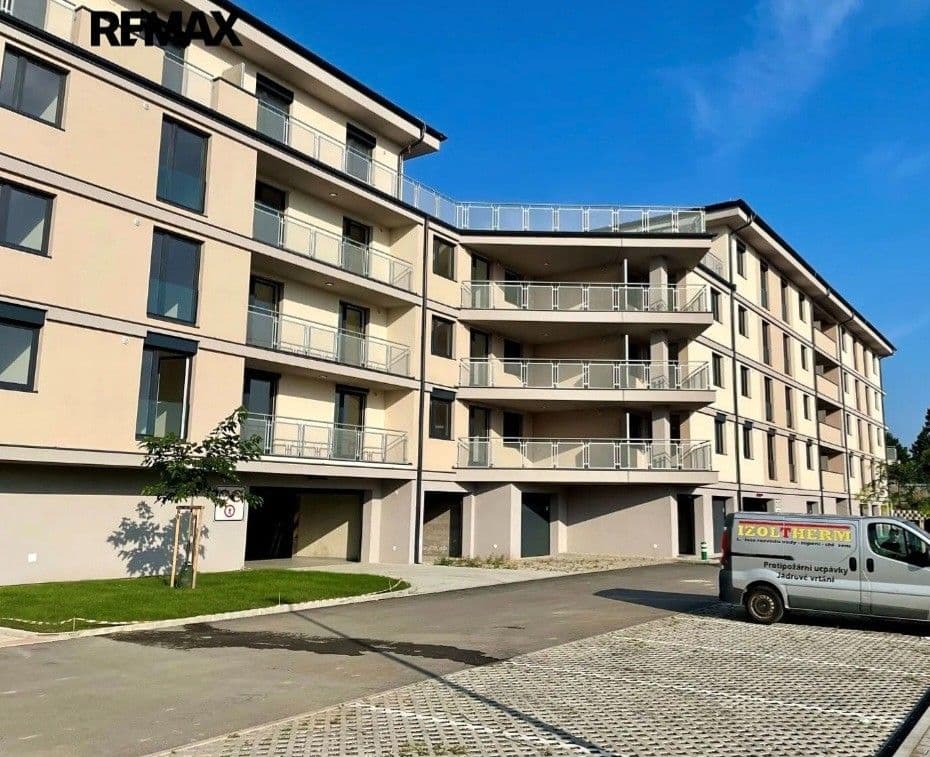 Studio flat to rent, 43 m², Augustina Lukeše, Brandýs nad Labem-Stará Boleslav, Středočeský Region Studio flat to rent, 43 m², Augustina Lukeše, Brandýs nad Labem-Stará Boleslav, Středočeský Region