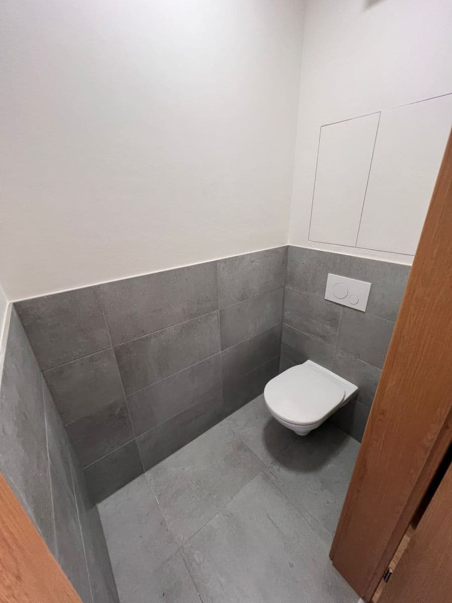 2 bedroom with open-plan kitchen flat to rent, 64 m², Velvarská, Horoměřice, Středočeský Region 2 bedroom with open-plan kitchen flat to rent, 64 m², Velvarská, Horoměřice, Středočeský Region