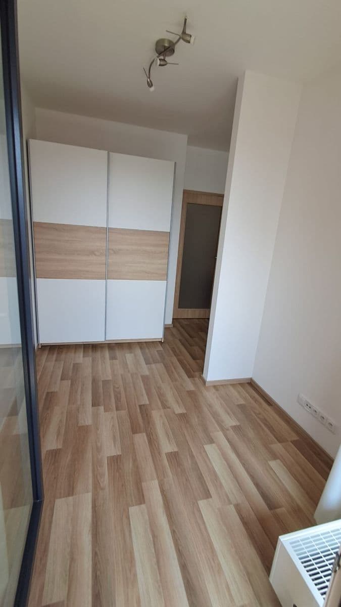 Studio flat to rent, 36 m², Ke Kříži, Prague, Prague Studio flat to rent, 36 m², Ke Kříži, Prague, Prague