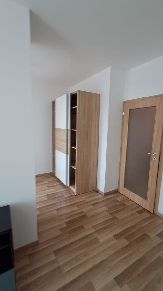 Studio flat to rent, 36 m², Ke Kříži, Prague, Prague Studio flat to rent, 36 m², Ke Kříži, Prague, Prague