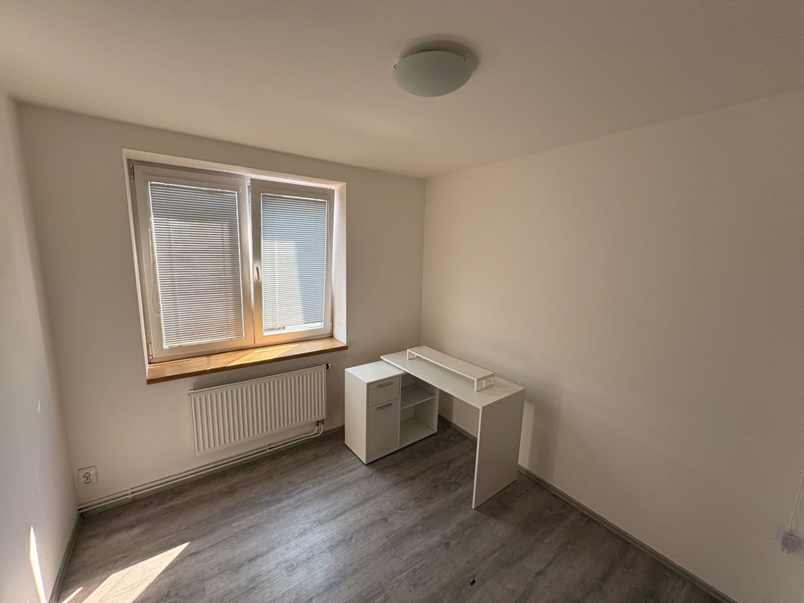 2 bedroom with open-plan kitchen flat to rent, 67 m², Na Jíkalce, Plzeň, Plzeňský Region 2 bedroom with open-plan kitchen flat to rent, 67 m², Na Jíkalce, Plzeň, Plzeňský Region