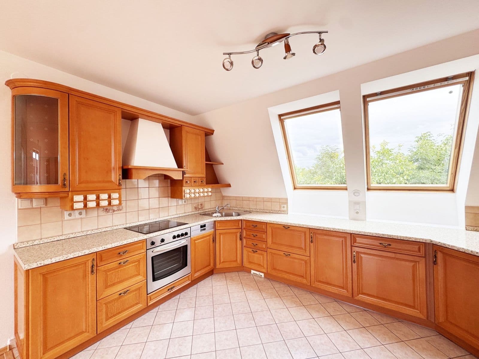 2 bedroom with open-plan kitchen flat to rent, 80 m², Libušská, Prague, Prague 2 bedroom with open-plan kitchen flat to rent, 80 m², Libušská, Prague, Prague