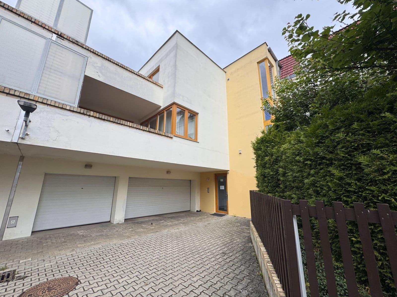 2 bedroom with open-plan kitchen flat to rent, 80 m², Libušská, Prague, Prague 2 bedroom with open-plan kitchen flat to rent, 80 m², Libušská, Prague, Prague