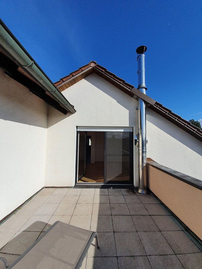 3 bedroom flat to rent, 90 m², Großenseebach, Bavaria 3 bedroom flat to rent, 90 m², Großenseebach, Bavaria
