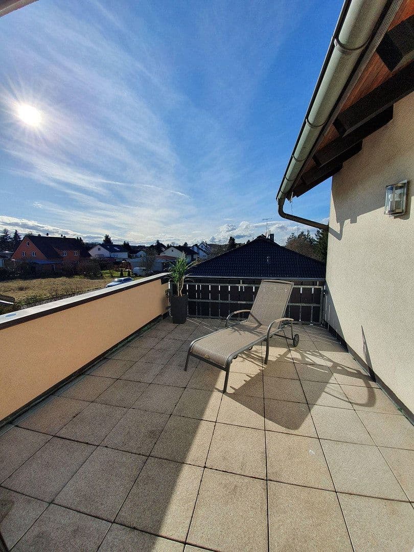 3 bedroom flat to rent, 90 m², Großenseebach, Bavaria 3 bedroom flat to rent, 90 m², Großenseebach, Bavaria