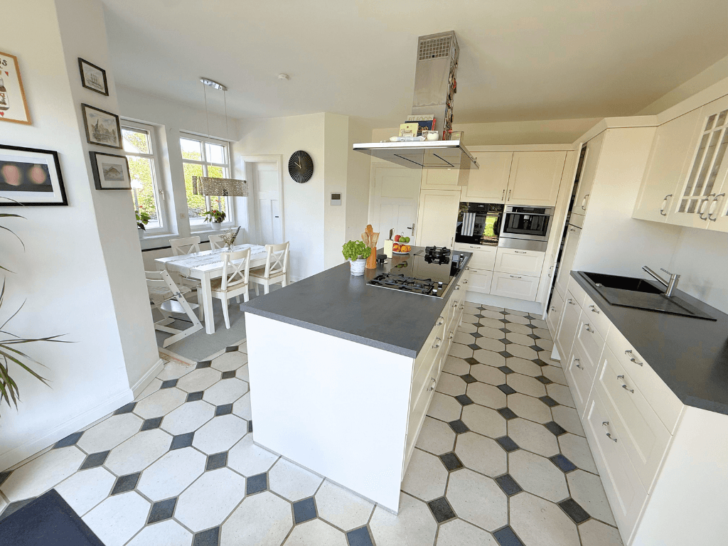 house for sale, 400 m², Bienenbüttel, Lower Saxony house for sale, 400 m², Bienenbüttel, Lower Saxony