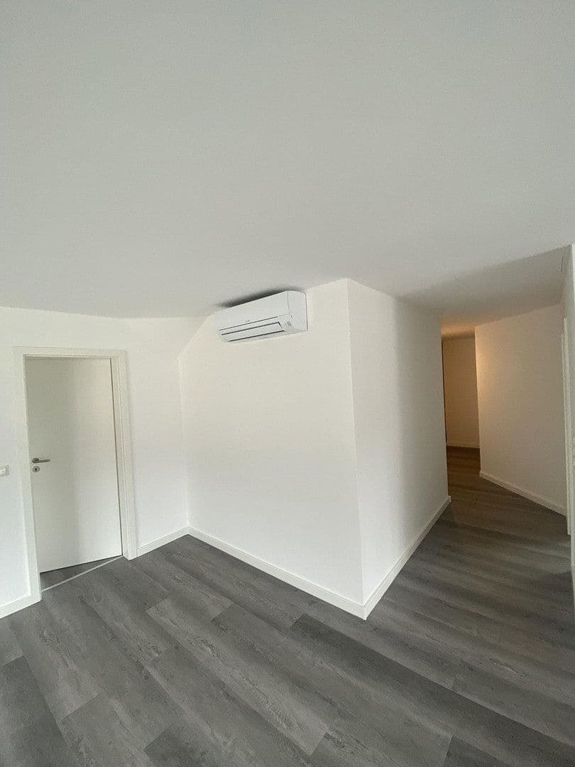 3 bedroom flat to rent, 91 m², Parkstraße 16, Lohmar, North Rhine-Westphalia 3 bedroom flat to rent, 91 m², Parkstraße 16, Lohmar, North Rhine-Westphalia