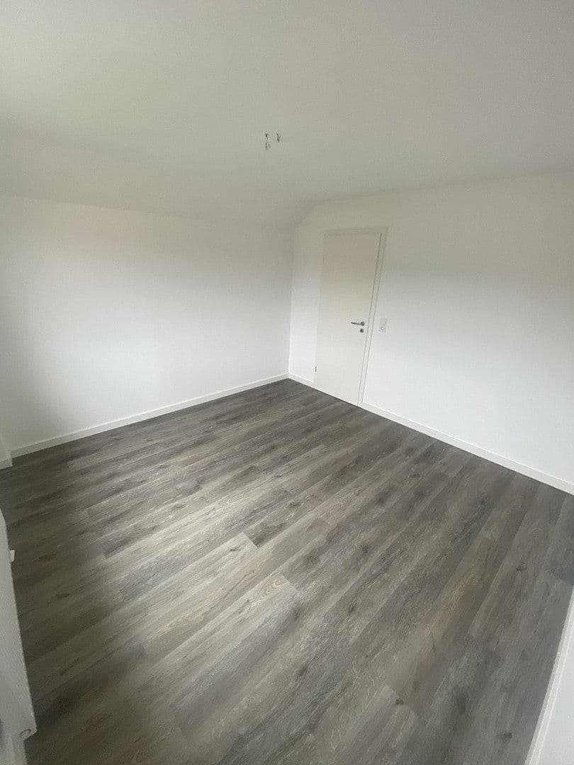 3 bedroom flat to rent, 91 m², Parkstraße 16, Lohmar, North Rhine-Westphalia 3 bedroom flat to rent, 91 m², Parkstraße 16, Lohmar, North Rhine-Westphalia