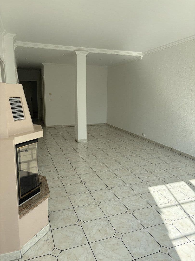 3 bedroom flat to rent, 110 m², Frankfurt am Main, Hesse 3 bedroom flat to rent, 110 m², Frankfurt am Main, Hesse