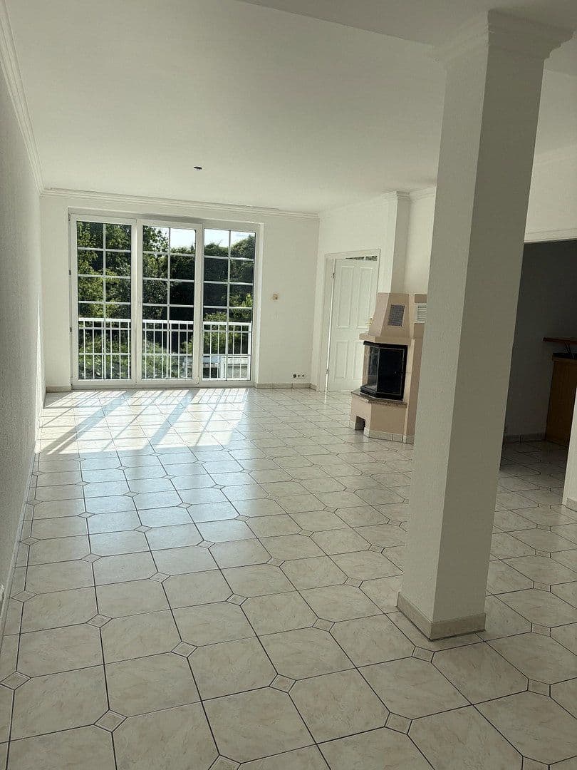 3 bedroom flat to rent, 110 m², Frankfurt am Main, Hesse 3 bedroom flat to rent, 110 m², Frankfurt am Main, Hesse