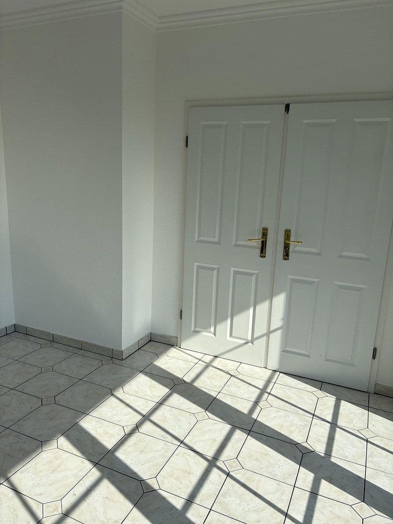 3 bedroom flat to rent, 110 m², Frankfurt am Main, Hesse 3 bedroom flat to rent, 110 m², Frankfurt am Main, Hesse