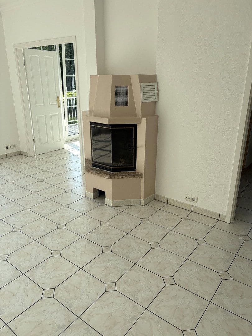 3 bedroom flat to rent, 110 m², Frankfurt am Main, Hesse 3 bedroom flat to rent, 110 m², Frankfurt am Main, Hesse