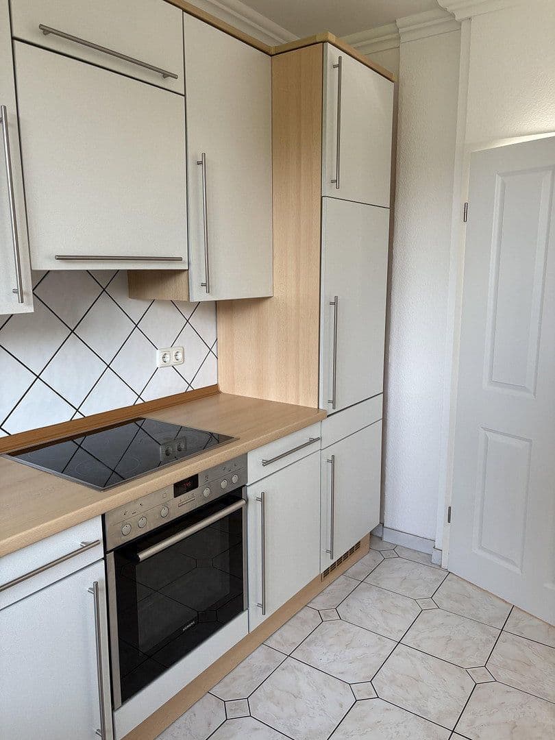 3 bedroom flat to rent, 110 m², Frankfurt am Main, Hesse 3 bedroom flat to rent, 110 m², Frankfurt am Main, Hesse