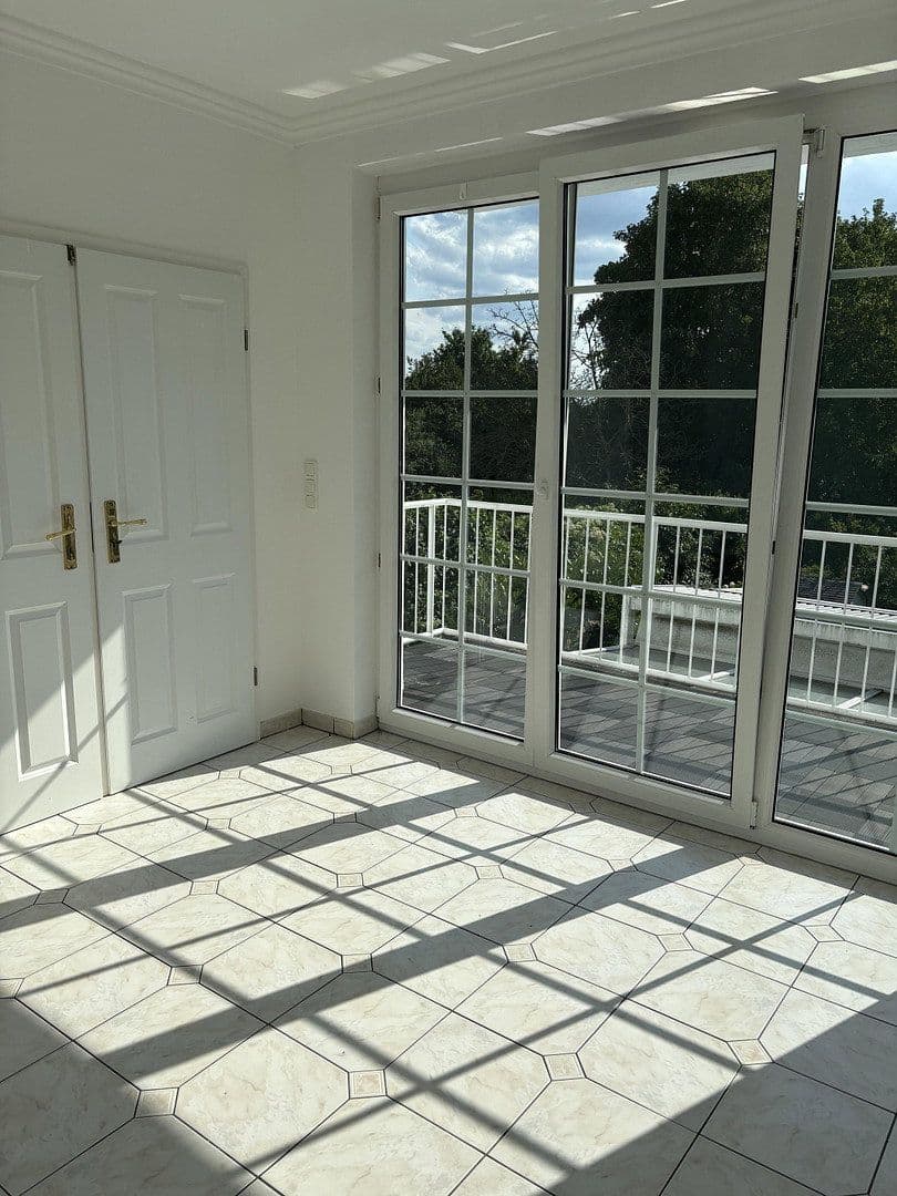 3 bedroom flat to rent, 110 m², Frankfurt am Main, Hesse 3 bedroom flat to rent, 110 m², Frankfurt am Main, Hesse