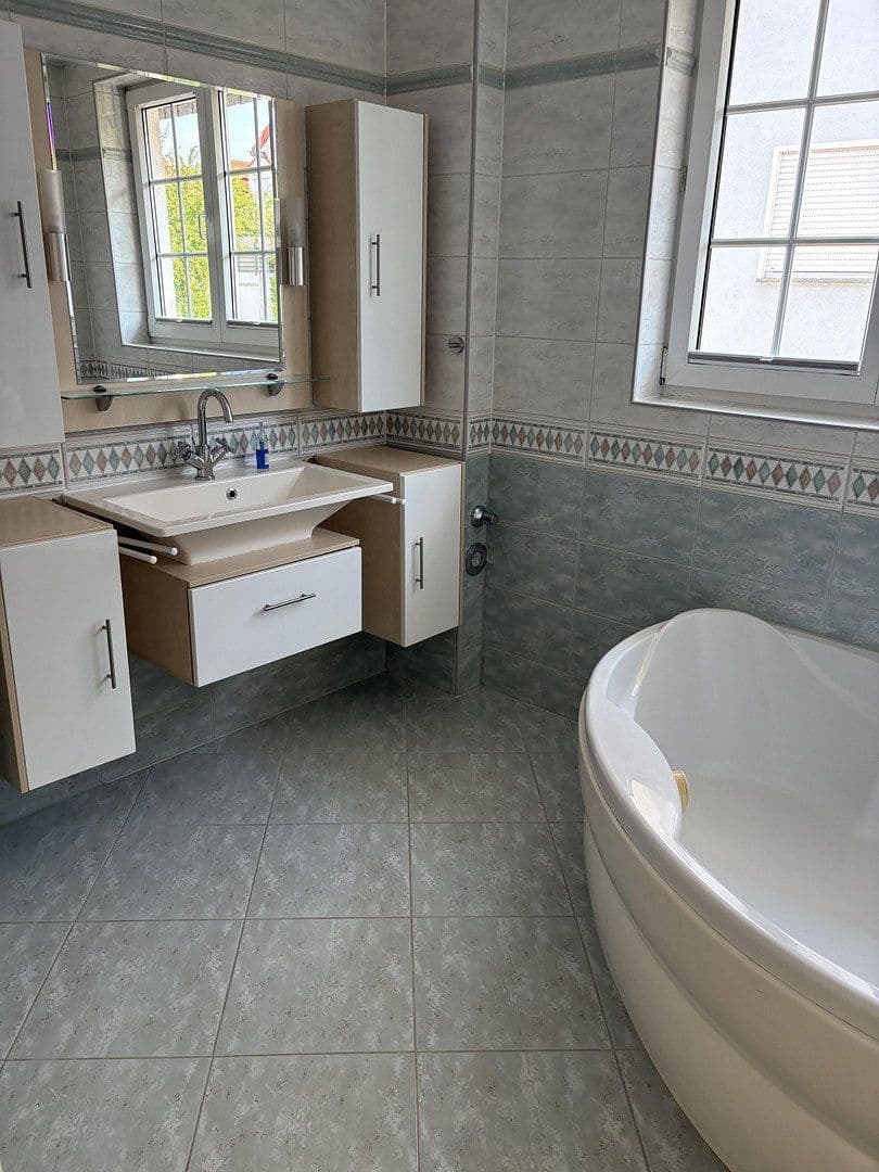3 bedroom flat to rent, 110 m², Frankfurt am Main, Hesse 3 bedroom flat to rent, 110 m², Frankfurt am Main, Hesse