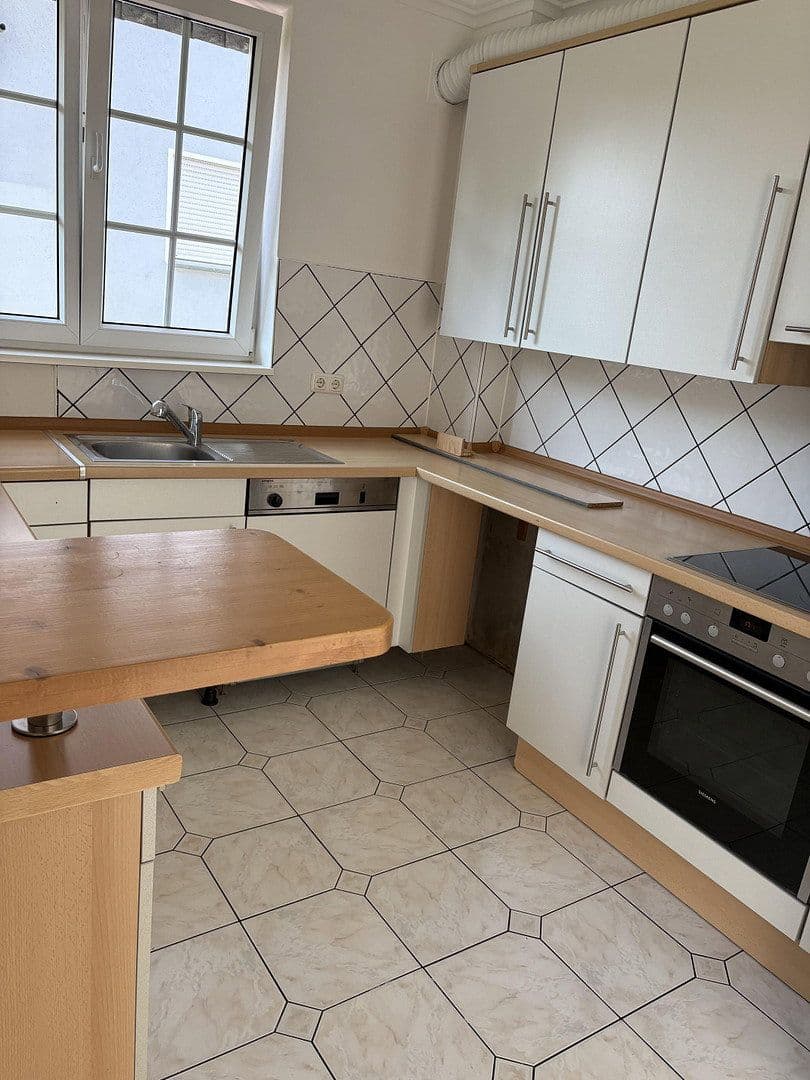 3 bedroom flat to rent, 110 m², Frankfurt am Main, Hesse 3 bedroom flat to rent, 110 m², Frankfurt am Main, Hesse