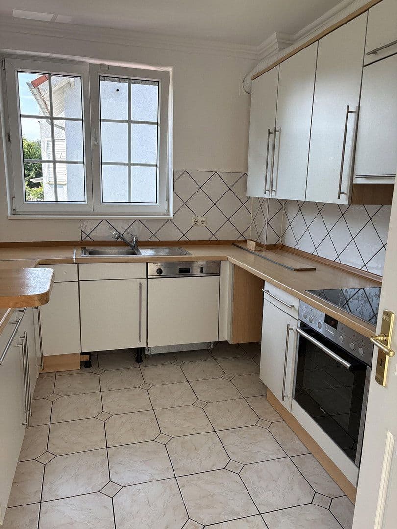 3 bedroom flat to rent, 110 m², Frankfurt am Main, Hesse 3 bedroom flat to rent, 110 m², Frankfurt am Main, Hesse