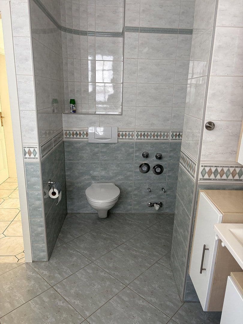 3 bedroom flat to rent, 110 m², Frankfurt am Main, Hesse 3 bedroom flat to rent, 110 m², Frankfurt am Main, Hesse