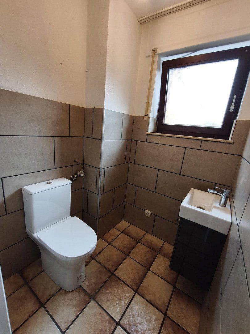 2 bedroom flat to rent, 90 m², Potsdamerstrasse 37, Alsdorf, North Rhine-Westphalia 2 bedroom flat to rent, 90 m², Potsdamerstrasse 37, Alsdorf, North Rhine-Westphalia