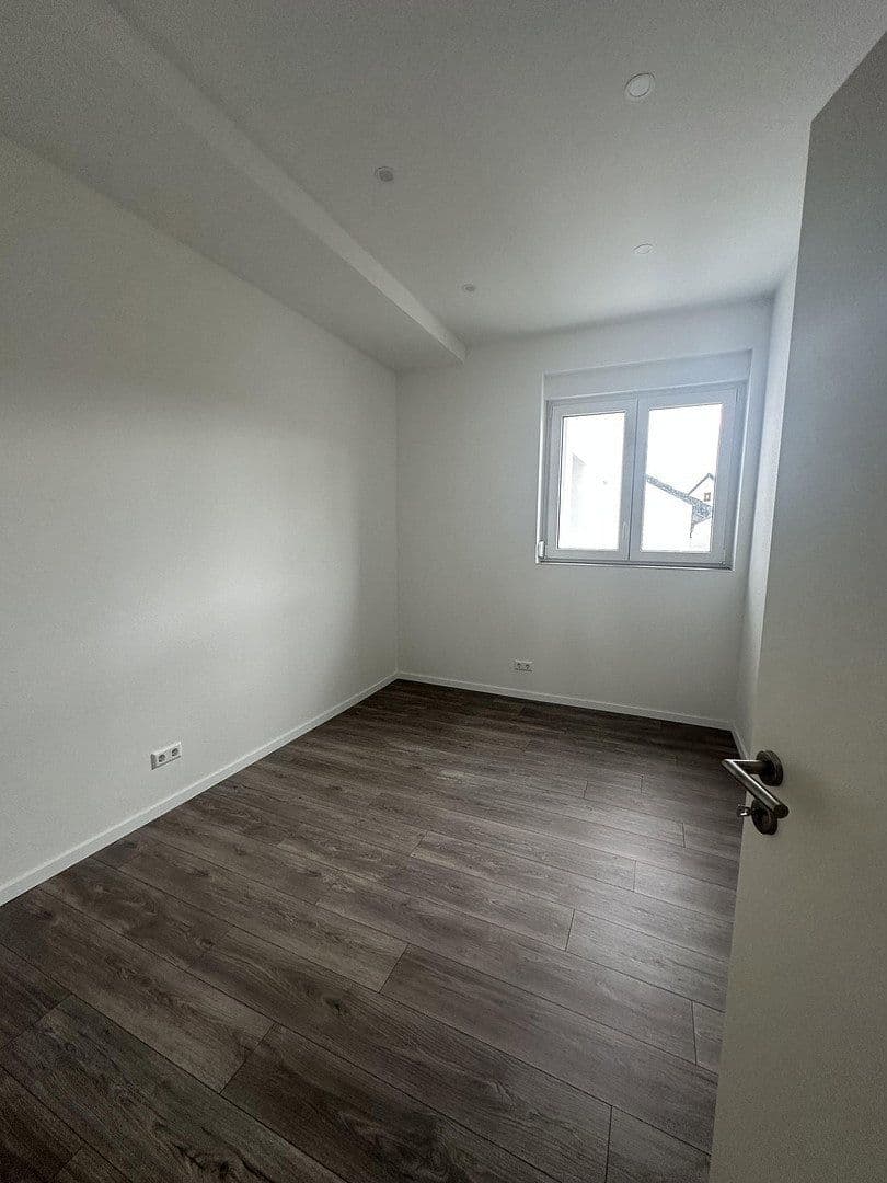 3 bedroom with open-plan kitchen flat to rent, 110 m², Hambrücken, Baden-Württemberg 3 bedroom with open-plan kitchen flat to rent, 110 m², Hambrücken, Baden-Württemberg