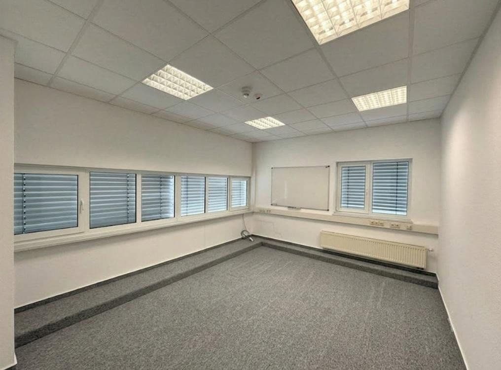 non-residential property to rent, 9,278 m², Im Mittelfeld 16, Krostitz, Saxony non-residential property to rent, 9,278 m², Im Mittelfeld 16, Krostitz, Saxony