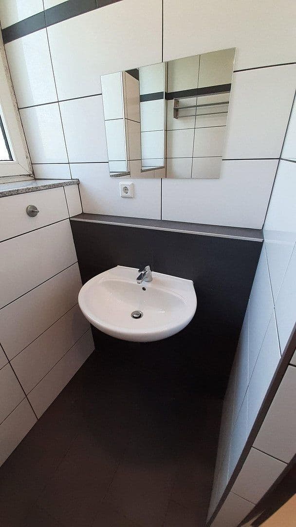 house for sale, 354 m², Krefeld, North Rhine-Westphalia house for sale, 354 m², Krefeld, North Rhine-Westphalia