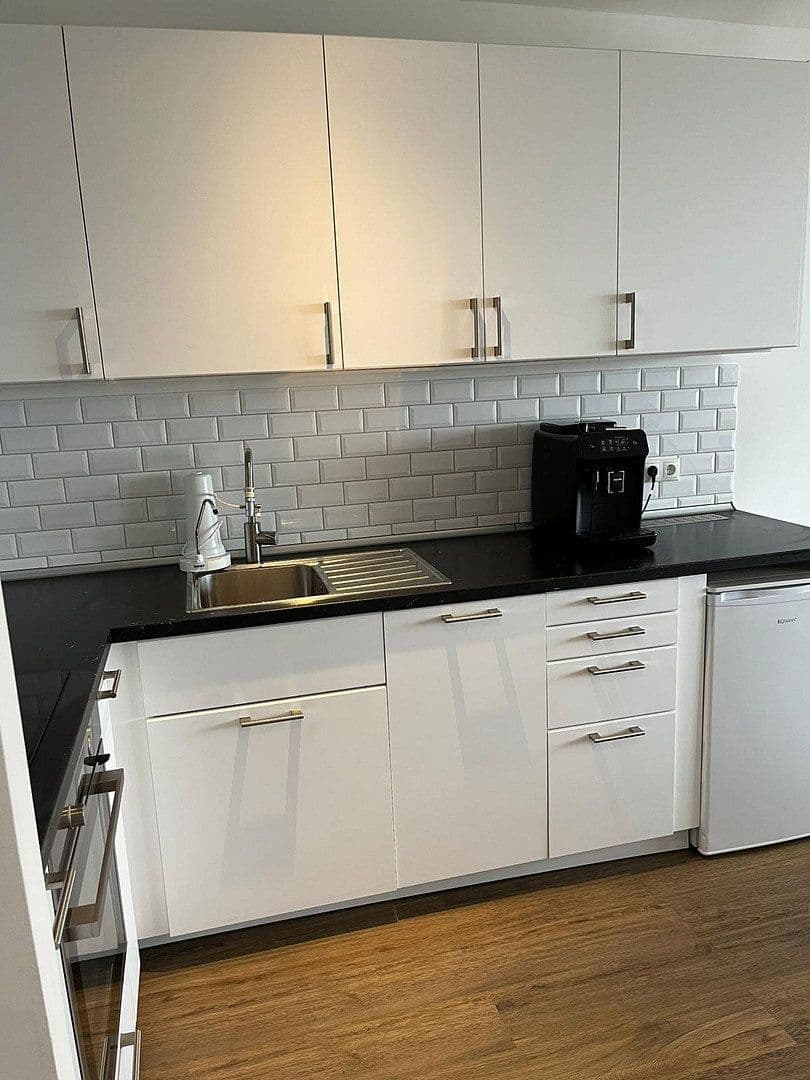 office to rent, 39 m², Hamburger Straße 3, Hamburg, Hamburg office to rent, 39 m², Hamburger Straße 3, Hamburg, Hamburg